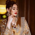 Nargis Fakhri Instagram - A fabulous evening at the 2024 @filmfare awards with @gujarattourism . . . . . : : Team #filmfare2024 Photographer @theabhivalera Hair @shefali_hairstylist.81 Makeup @makeup.yasmin Styling @leepakshiellawadi Outfit @shavetaandanuj Manager @mahakbrahmawar Jewelry @curiocottagejewelry Ahemdabad,Gujarat