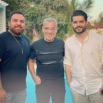 Nassif Zeytoun Instagram - المحطة الدائمة بكل زيارة الى دبي عند حبيب القلب ابو كرم مع الشريك الدائم بسام الترك و صديق ايام الدراسة و النجم ايمن عبد السلام ... ابو كرم بيجمعنا 🙏🏻 #NassifZeytoun 💡