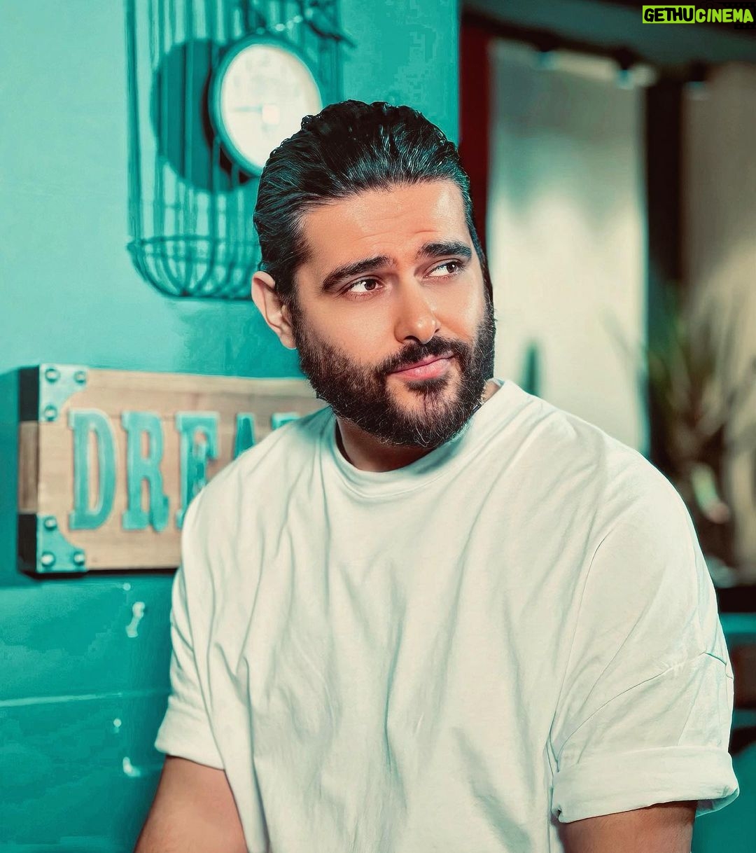 Nassif Zeytoun Instagram - #NassifZeytoun ♟️