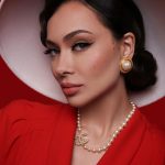 Nastasya Samburskaya Instagram - Для меня это был максимально сложный морально, но творчески-максимально продуктивный год. Было много красоты, много проектов, сбывались мечты и случались чудеса! Большое спасибо всем, кто был рядом, пусть всё у вас будет волшебно, будте счастливы 🩷 Photo @pavelshelkovnikovph 📷 Hair @lu___polly Makeup @pestova_mila Style @Ilina_tatka & @grafinya88