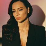 Nastasya Samburskaya Instagram - Еще немного фотографий на плёночку от @vmudrov А завтра будут с концерта! Жду комментов про грустные глаза))) в ту пору мучалась бессонницей🫣