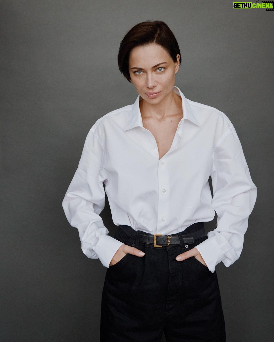 Nastasya Samburskaya Instagram - Мне вообще не нравится этот образ… я себя такой не вижу и не чувствую. Много спорили с фотографом…