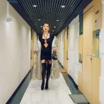 Nastasya Samburskaya Instagram - Вот такая вечеринкааааа, красилась 2 часа, а чем она закончилась, можно посмотреть сегодня в сторис😀 эко рысь отсюда @vera_yakimova_studio @vera_yakimova_studio #afterhalloween