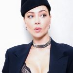 Nastasya Samburskaya Instagram - Немножко фотографий моего образа со вчерашнего концерта памяти Михаила Круга. Пела свою любимую песню «Фраер» можете послушать в iTunes❤️ 📸 @rotanina58 💄 @thesavva