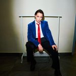 Nastasya Samburskaya Instagram - Я никогда особо не вникала, что такое, например, орфанные заболевания. Пока одну девушку, которая уже имеет детей, и у которой все было нормально со здоровьем, вдруг резко не увезли в больницу. Она долго лежала в реанимации, а врачи не знали что с ней. Диагноз поставили только через 2 месяца - одно из орфанных (редких) заболеваний. Ей повезло, что препарат, который нужен, хоть и стоит дорого, но он хотя бы есть и его предоставляют бесплатно по государственным квотам. Такие лекарства можно получить еще от фондов, которые например, как «круг добра» стараются пересматривать перечень заболеваний и расширять его, чтобы помочь тем, кто в этом остро нуждается. Я не знала эту девушку лично, но вот такие истории всегда как-то очень сильно бьют в душу, потому что никогда не знаешь, как ты проживешь эту жизнь. Но зато я чаще задаю себе вопрос как я хочу прожить и что мне для этого нужно сделать прямо сейчас. И это дает огромные силы и жгучую энергию, главное верить, что все обязательно будет хорошо. Берегите себя 🙏🏻