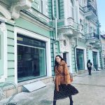 Nastasya Samburskaya Instagram - Выгуливаю самый тёплый и прекрасный подарок, пуховик от @khrisjoy_official Как же я их обожаю! 💕💕💕 Чистые пруды