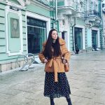 Nastasya Samburskaya Instagram – Выгуливаю самый тёплый и прекрасный подарок, пуховик от @khrisjoy_official Как же я их обожаю! 💕💕💕 Чистые пруды