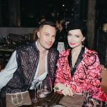 Nastasya Samburskaya Instagram - Обожаю мероприятия с тематическими дресс-кодами 🥰 Ира, спасибо за приглашение @zarkovaira.wrf с днем рождения тебя и ваш новый ресторан @ikura.msk