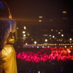 Natalia Lafourcade Instagram - Gracias @besamemuchofest fue una tarde maravillosa nunca olvidaré este momento. Y gracias a todas y todos ustedes, sentir su energía fue realmente especial. Viva la música y sus poderes para unir a tantas personas en un solo canto y un solo latir. Viva 🙌 y que bonito decir ¡Viva México! en estos contextos. Soy muy afortunada y más de poder compartirlo con mi increíble banda. @urieleschido @raymundopl @jorgegamboabass @lariruizvelasco @wilka_xalapa @trumpetpino @emidorantes ❤️👀🕊🇺🇸 #detodaslasflorestour amigos volamos lindo. #Fotografía @il.estudio L.A. California