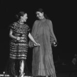 Natalia Lafourcade Instagram - Gracias a toda la gente hermosa que nos acompañaron el pasado 14 de noviembre en el @auditoriomx de #CDMX ha sido una noche maravillosa compartiendo con mi amada @silvanaestradab amiga bella te amo profundo y más cuando nuestras voces juegan y bailan por las nubes. Aquí les comparto a estas bellas fotos que capturó la increíble @mayadeluna y nos vamos preparando para nuestro encuentro en Monterrey. Y aprovecho para agradecer a mi hermosa banda. @urieleschido @emidorantes @jorgegamboabass @raymundopl @trumpetpino @lariruizvelasco que lo entregan todo cada noche. #detodaslasflorestour amigos y amigas gracias por tanto amor. En serio se los digo esto es un sueño. ❤️🙏🏻🇲🇽🌞