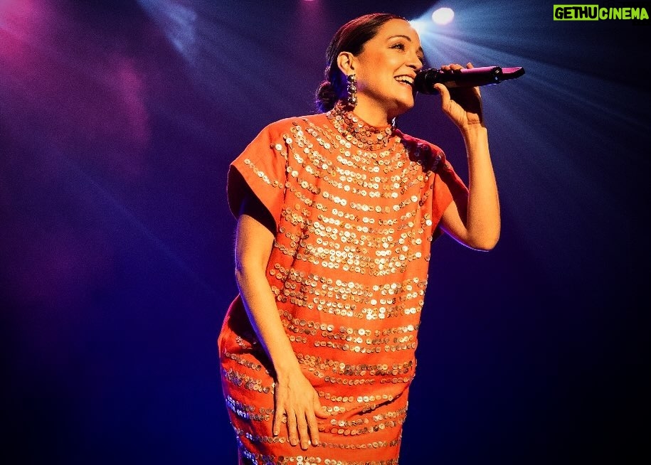 Natalia Lafourcade Instagram - Gracias por acompañarnos tan bonito San José 🌸 🇺🇸🙏🏼 #detodaslasflorestour @il.estudio #fotografía San Jose, California
