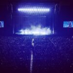 Natalia Lafourcade Instagram - PERÚ 🇵🇪 Gracias mi gente hermosa por llenar la casa. ♥️🙏🏼🕊🙈🍃🌬Gracias @sonidos_del_mundo que entregaron tanto amor a esta fecha. Gracias a mi hermosa banda, amo caminar y después volar con ustedes. Gracias a mi equipo de trabajo y a todos nuestros colaboradores. Lograrlo es unir cientos de piezas y entrelazar cientos de universos,es maravilloso. Gracias a cada momento vivido para llegar hasta este punto. Esta gira nos va llenando de regalos en cada lugar. Estoy profundamente agradecida. #detodaslasflorestour ¡Viva la vida! @chechealara @urieleschido @raymundopl @emidorantes @jorgegamboabass @trumpetpino @lariruizvelasco @wilka_xalapa y gracias a cada persona que con su cámara nos ha acompañado en cada una de las fechas 🙏🏼🌸 @r_umeres @fmedinaeffio