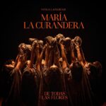 Natalia Lafourcade Instagram - Brindo por nosotras las mujeres y por nuestras relaciones en armonía con este mundo en donde ha sido tan difícil ser y ser libres, pero que ese fuego interno siga dando calor a nuestra marcha, nuestra lucha, nuestra voz, y que se mantengan unidas nuestras tribus y que ese fuego siga alimentando el motor de nuestro movimiento. Que se vuelvan polvo todos los dolores, que los quemé el fuego y vengan nuevas flores. —> Link en mi bio. 🌸🙏🏼🙌🔥🌓💜🕊 Veracruz, Mexico