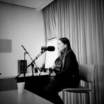 Natalia Lafourcade Instagram - Today I feel very happy to share with you my lovely people this beautiful moment of my week in Los Angeles to celebrate the music and passion we put into every album we make. I had the opportunity to have a beautiful conversation with the team at @thebrokenrecordpod @itsjrichmond 🙌 after listening to some episodes and enjoying this beautiful work they do, I have the honor of being invited to look into the universe of #detodaslasflores and talk a little about some things that have happened in my musical career. Being part of this community is a dream. ¡Thank you! I ♥️ invite you to listen. Please be patient with my talking since I am still learning English 😬🙈💜🌸🙌🙏🏼. 🕊. Hoy me siento muy feliz por compartirles mi gente linda este hermoso momento de mi semana en Los Ángeles para celebrar la música y la pasión que ponemos en cada disco que hacemos. Tuve la oportunidad de tener una hermosa conversación con el equipo de @thebrokenrecordpod 🙌 después de haber escuchado algunos episodios y disfrutar de este trabajo tan hermoso que ellos hacen, tengo el honor de ser invitada para mirar en el universo #detodaslasflores y conversar un poco de algunas cosas que han pasado en mi trayectoria musical, ser parte de esta comunidad es un sueño. Les invito a escuchar. Por favor ligeritos que aún estamos aprendiendo inglés 🙈💜🌸🙌🙏🏼. Los Angeles, California