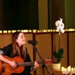 Natalia Lafourcade Instagram - Mi gente hermosa: Ha sido maravilloso encontrarnos en los estudios de @sonymusicstudiosmx para celebrar mis 40 años caminando esta vida. Cuarenta personas bellas que me acompañaron para cantar, comer rico ese pastel y compartir nuestros universos. Nunca lo olvidaré. Gracias a las personas que se registraron ya tenemos sus cuentas en nuestra base de datos en la página oficial y eso me permitirá tenerles más cerquita para compartirles futuras noticias. Les amo. Que venga más y más vida. 🧡🌻🌸🙏🏼 #fotografia @hpellerano 🙏🏼 CDMX