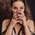 Natalia Oreiro Instagram - ⁣ El Gato volador 🐆 Anoche en semifinales de @lavoz_uy 🐆 @brunoilusorio 🖤 @_tavogarcia 🐆 @rosanjuan 🖤 @luligemelli 🐆 @ghoda.uy 🖤 @lajollashoes 🐆 @diegoalfonsouy 🖤 @castillosfernando 🐆 @merynaor 🖤 @@karechelixir 🐆 @bliss.com.ar 🖤 @lu.lul