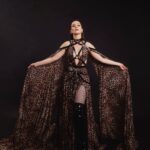 Natalia Oreiro Instagram - ⁣ El Gato volador 🐆 Anoche en semifinales de @lavoz_uy 🐆 @brunoilusorio 🖤 @_tavogarcia 🐆 @rosanjuan 🖤 @luligemelli 🐆 @ghoda.uy 🖤 @lajollashoes 🐆 @diegoalfonsouy 🖤 @castillosfernando 🐆 @merynaor 🖤 @@karechelixir 🐆 @bliss.com.ar 🖤 @lu.lul
