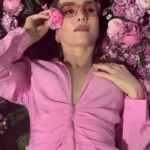 Natalia Oreiro Instagram - ⁣ Feliz primavera 🌸🌸🌸 Nueva colección de gafas🩷🩷🩷 👓 @byranieri @lasoreirooficial 🌸 @brunoilusorio 🌸 @luligemelli 🌸 @karinacamporinomkp 🌸 @giachinomatias 🌸 @vivistallone 🌸 @veronica.bonomo 🌸 @tomas_bergman 🌸 @anteraestudio