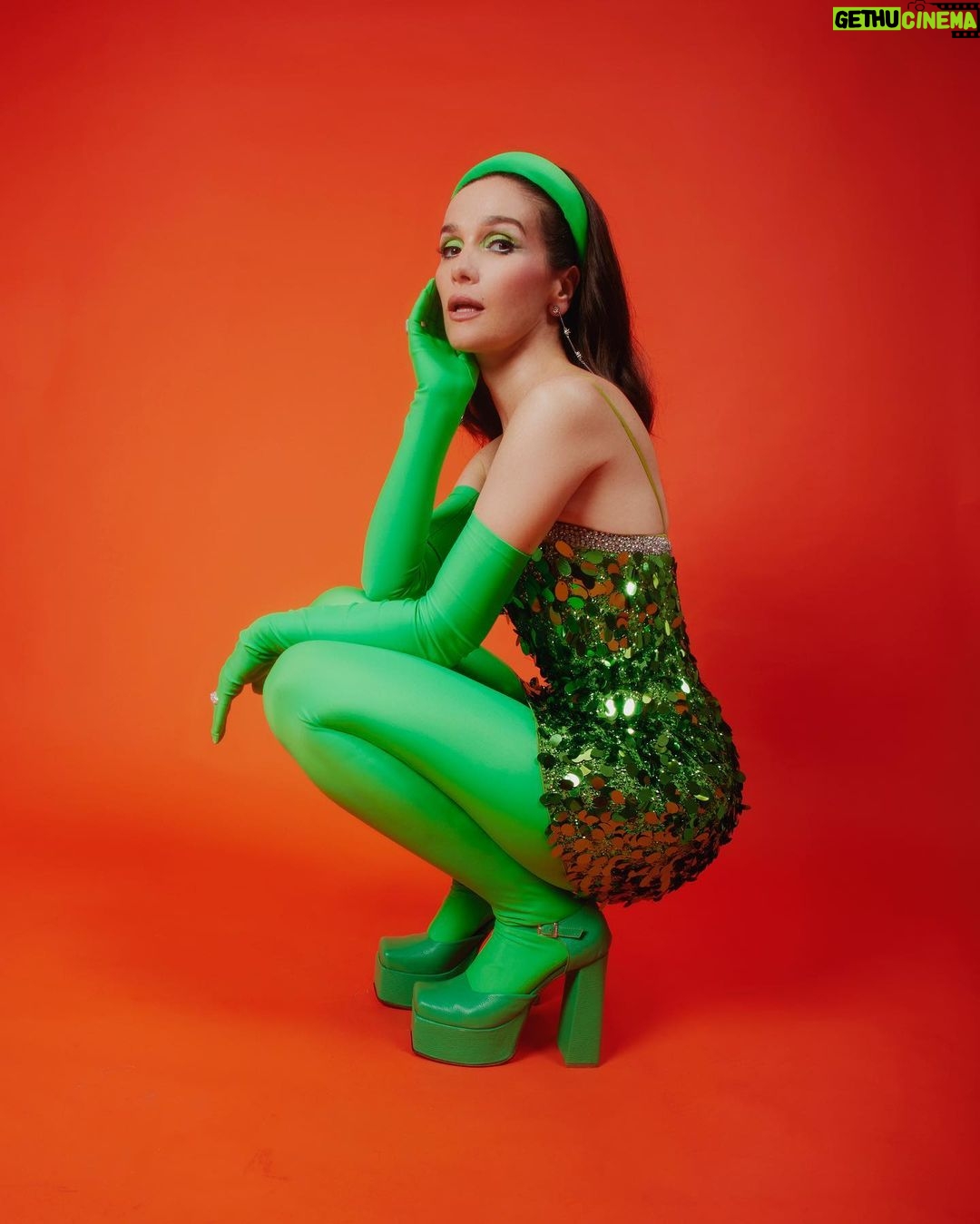 Natalia Oreiro Instagram - โฃ Te espero para los ravioles? โฃ Lunes y martes @lavoz_uy โฃ ๐ธ @brunoilusorio ๐งก @rosanjuan ๐ @luligemelli ๐งก @hm ๐ @lucianomarraok ๐งก @_tavogarcia ๐ @diegoalfonsouy ๐งก @castillosfernando ๐ @merynaor ๐งก @fefo.diaz ๐ @espaciomagma ๐งก @fahomauy