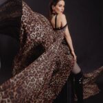 Natalia Oreiro Instagram - ⁣ El Gato volador 🐆 Anoche en semifinales de @lavoz_uy 🐆 @brunoilusorio 🖤 @_tavogarcia 🐆 @rosanjuan 🖤 @luligemelli 🐆 @ghoda.uy 🖤 @lajollashoes 🐆 @diegoalfonsouy 🖤 @castillosfernando 🐆 @merynaor 🖤 @@karechelixir 🐆 @bliss.com.ar 🖤 @lu.lul