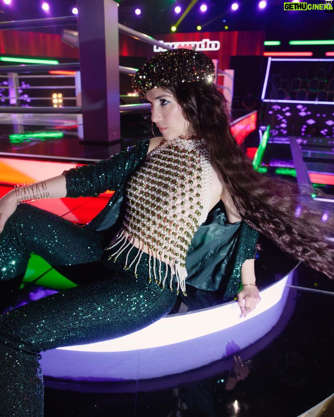Natalia Oreiro Instagram - β£ Noche de batallas en @lavoz_uy π₯ @brunoilusorio π₯ @w.ivana.ok π₯ @rosanjuan π₯ @luligemelli π₯ @hm π₯ @castillosfernando π₯ @diegoalfonsouy π₯ @mono.fuk π₯ @merynaor π₯ @bliss.com.ar π₯ @fefodiiaz