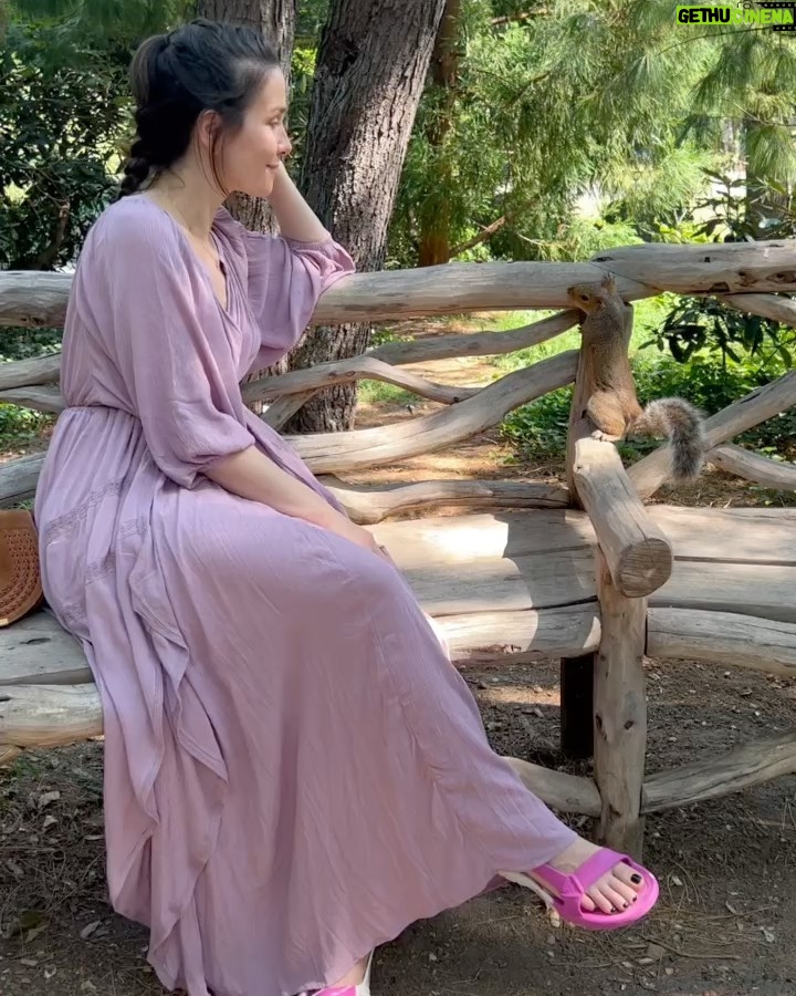 Natalia Oreiro Instagram - Libres son los que piensan, no los que obedecen. Enseñar es enseñar a dudar. E.Galeano - Свободен тот, кто думает, а не тот, кто повинуется. Учить - значит учить сомневаться. Э. Галеано
