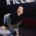 Natalia Oreiro Instagram - ⁣ Salimos de gira? ⚡️👽⚡️👽⚡️ 📷 @brunoilusorio ⚡️ @mono.fuk 👽 @lucianomarraok ⚡️ @luligemelli 👽 @rosanjuan ⚡️ @castillosfernando 👽 @diegoalfonsouy ⚡️ @merynaor 👽 @fefodiiaz ⚡️ @bliss.com.ar