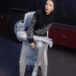 Natalia Oreiro Instagram - ⁣ Salimos de gira? ⚡️👽⚡️👽⚡️ 📷 @brunoilusorio ⚡️ @mono.fuk 👽 @lucianomarraok ⚡️ @luligemelli 👽 @rosanjuan ⚡️ @castillosfernando 👽 @diegoalfonsouy ⚡️ @merynaor 👽 @fefodiiaz ⚡️ @bliss.com.ar