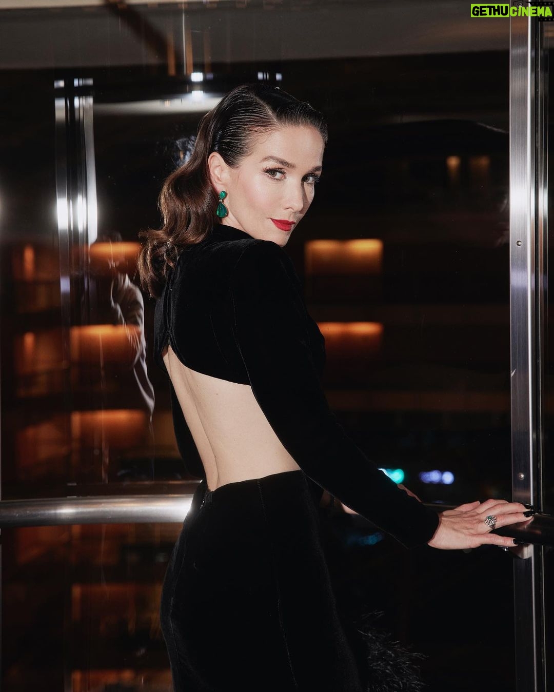 Natalia Oreiro - 134.7K Likes -
Cuanta emoción 🖤
📸 @brunoilusorio
@mariagorof
@giachinomatias
@castillosfernando
@luligemelli
@bliss.com.ar
@veronica.bonomo
@lucianomarraok
@vivistallone
@2girls_1cam