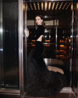 Natalia Oreiro Instagram - ⁣
Cuanta emoción 🖤

📸 @brunoilusorio 
@mariagorof 
@giachinomatias 
@castillosfernando 
@luligemelli 
@bliss.com.ar 
@veronica.bonomo 
@lucianomarraok 
@vivistallone 
@2girls_1cam