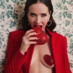 Natalia Oreiro Instagram - ⁣ Antes casi muerta, que sencilla⁣ Avant de @casimuertapelicula 💔⁣ 📸 @brunoilusorio 💔 @mariagorof 💔 @karinacamporinomkp 💔 @giaquinomatias 💔 @luligemelli 💔 @floboskis.stad 💔 @lucianomarraok 💔 @bliss.com.ar