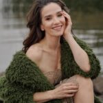 Natalia Oreiro Instagram - ⁣ Gracias @clarincom por tan linda nota x @casimuertapelicula ♥️ Gracias @graguinazu ✏️ Gracias @bonettomartin 📷 Y gracias a todo el equipo♥️ @luligemelli @karinacamporinomkp @giachinomatias @elcamarin @malloysbardecosta @soyclaudinasanchezok @raquelflotta @bliss.com.ar