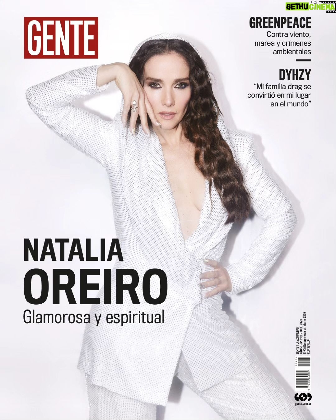 Natalia Oreiro Instagram - @NataliaOreiroSoy volvió a demostrar por qué es una de las mejores actrices con su participación en #CasiMuerta y se convirtió en la nueva #TapaDigital de #GENTE. Habló sobre @RicardoMolloPosta, su hijo #Atahualpa, su papel en #SantaEvita y la relación que tiene con la muerte. Leé la nota completa en nuestro link in bio.