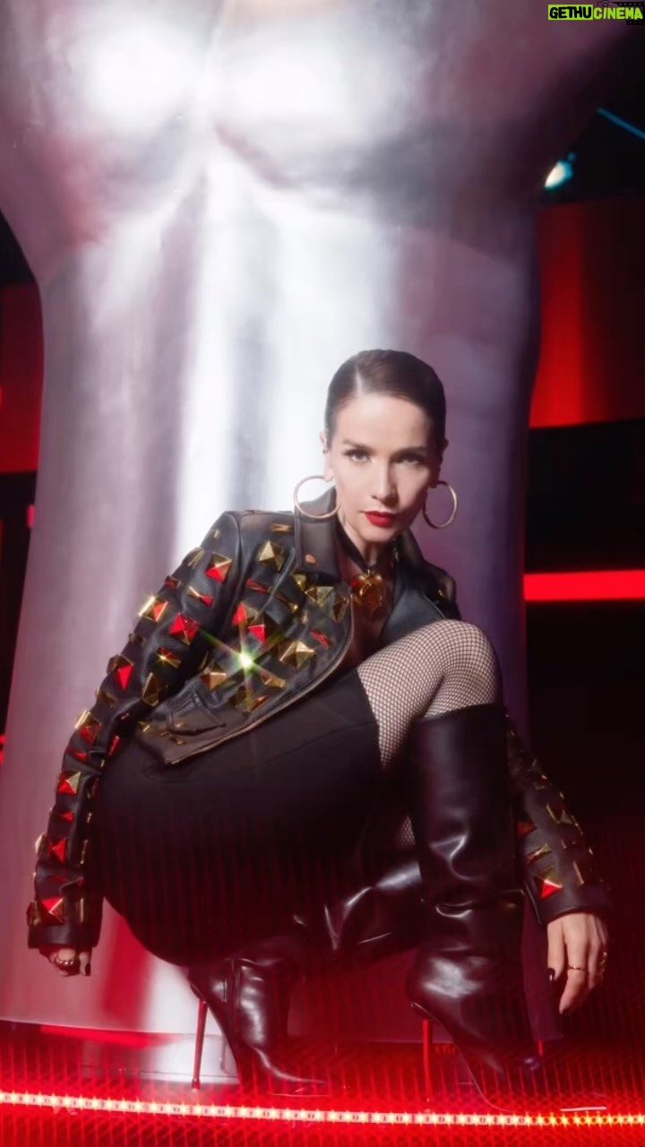 Natalia Oreiro Instagram - Hoy es noche de @lavoz_uy Y asΓ la esperamos con tremendo equipo π€ποΈπΈππΆ @negrorada @valelynchok @agustincasanova_ @lucas_sugo @brunoilusorio @mono.fuk @rosanjuan @luligemelli @diegoalfonsouy @castillosfernando @merynaor @fefodiiaz @bliss.com.ar
