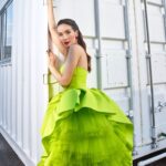 Natalia Oreiro Instagram - ⁣ Lo soñé impetuoso, formidable y ardiente;⁣ hablaba el impreciso lenguaje del torrente; Era un amor desbordado de locura y de fuego,⁣ Rodando por la vida como en eterno riego. 𝘋𝘦𝘭𝘮𝘪𝘳𝘢 𝘈𝘨𝘶𝘴𝘵𝘪𝘯𝘪 @brunoilusorio @rosanjuan @hm @espaciomagma @_tavogarcia @castillosfernando @diegoalfonsouy @paulistauy @merynaor @fefodiiaz @bliss.com.ar