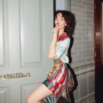 Natalia Oreiro Instagram - ⁣ El poder de la igualdad 🌹 🌹 @brunoilusorio 🌹 @tinchochiesa 🌹 @lajollashoes 🌹 @espaciomagma 🌹 @hotelmontevideo 🌹 @rosanjuan 🌹 @luligemelli 🌹 @castillosfernando 🌹 @diegoalfonsouy 🌹 @sergiolamensaok 🌹 @merynaor 🌹 @fefodiaz.art