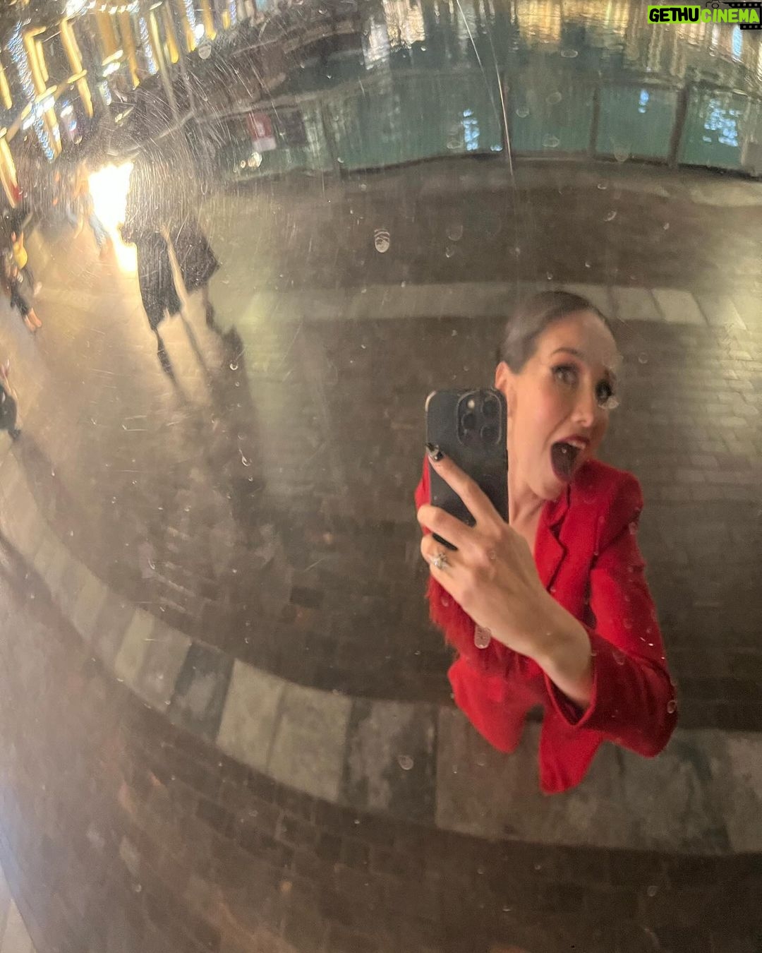 Natalia Oreiro - 74.6K Likes -
Que el amor valga la alegría, no la pena ♥️
