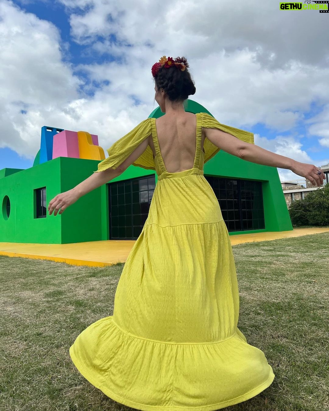 Natalia Oreiro - 82K Likes -
Empatía 🌸
Trabajo 🌺
Salud 🌻
Amor 🌷
Paciencia 🌼
Música 🪷
Arte 🪻
Cine 💐
Teatro 🌹
Alegría🌿
Gracias a todas las personas que son parte de esta energía ✨
Que el 2024 nos encuentre vivos y conectados al amor ♥️
-
Эмпатия ,Работа,
Здоровье,Любовь,
Терпение,Музыка,
Искусство,Кино, Радость.
Спасибо всем, кто является частью этой энергии ✨
Пусть 2024 год застанет нас живыми и в любви ❤️