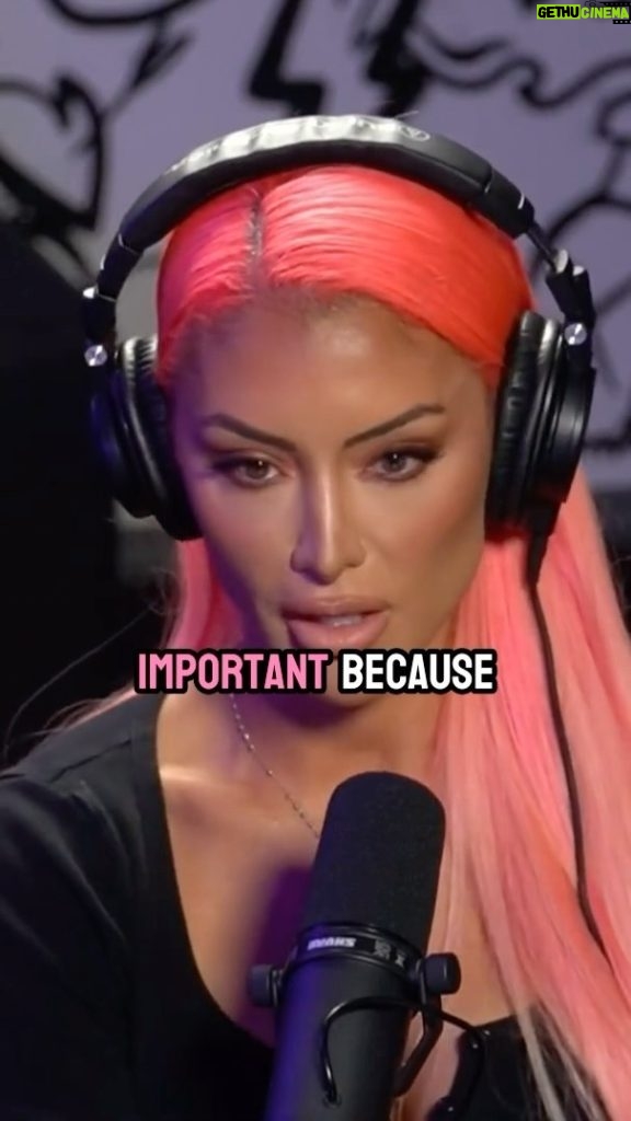 Natalie Eva Marie Instagram - It’s all about the #mindset ! Surrounding yourself with people who are on the same trajectory as you will help you level each other up instead of bringing each other down. Believe in yourself and be highly favored. 💪 #LevelUp #PositiveMindset #BelieveInYoursel f Los Angeles, California