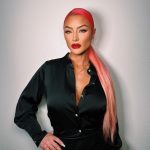 Natalie Eva Marie Instagram - Who else loves a little wing eyeliner and a red lip ?!💄💋🙋🏻‍♀️ Products used… Prep: @elemis pro collagen cleansing balm. @onesize secure the blur Foundation: @armanibeauty Concealer: @tartecosmetics shape tpe Setting powder: @onesize Eyes: @charlottetilbury super nudes easy palette. Liner @onesize in Bodacious Black Lashes: @beautycreations.cosmetics Brows: #onesize in soft brown Bronzer: @charlottetilbury in Tan Blush: @patricktabeauty She’s that Girl Lips: @fentybeauty in Uncensored - Glam by my boo❤️ 💄MUA: @makeupbyapollo
