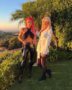 Natalie Eva Marie Instagram - The @thehopeaholics crew stepped out tonight for a little charity poker tournament. 🃏🃏 🧠 All proceeds tonight go towards funding future brain research FOCUSING ON REGENERATIVE MEDICINE AND BRAIN PRESERVATION. @aokifoundation @steveaoki #HealthIsWealth #BrainHealth Pelican Hill