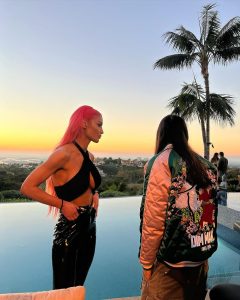 Natalie Eva Marie Instagram - The @thehopeaholics crew stepped out tonight for a little charity poker tournament. 🃏🃏 🧠 All proceeds tonight go towards funding future brain research FOCUSING ON REGENERATIVE MEDICINE AND BRAIN PRESERVATION. @aokifoundation @steveaoki #HealthIsWealth #BrainHealth Pelican Hill