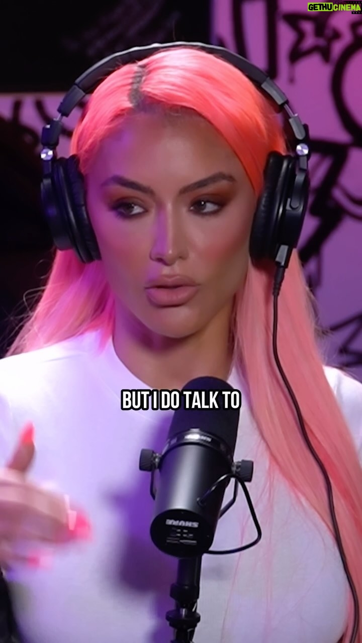 Natalie Eva Marie Instagram - Snippet of our WEEKLY WINS episode! It’s up on YouTube, link in bio! 🎙️🔥 wait till the end 💀🤣🙈 - 💁🏻♀️Clearly we have a brother/sister relationship here @thehopeaholics lolll and Shane’s lucky we aren’t in a WWE ring 🤪 but that’s what we do callin each other out 💁🏻♀️ @shaneearn @chaddictttt Topics include: Our ‘must-have’ Guests Meeting Chad’s Brother Benjamin Prayer and Meditation Making Commitments to Yourself #TheHopeaholics #Hope #recovery #podcasthost #host #natalieevamarie #routine #weeklywins #present #dailyinventory #comedy #meditation #prayer