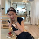 Natapohn Tameeruks Instagram - First 👑 for Miss Pilates 2024🤣 Thank you @mei.move.lab for the surprise na ka ❤️🫶🏻