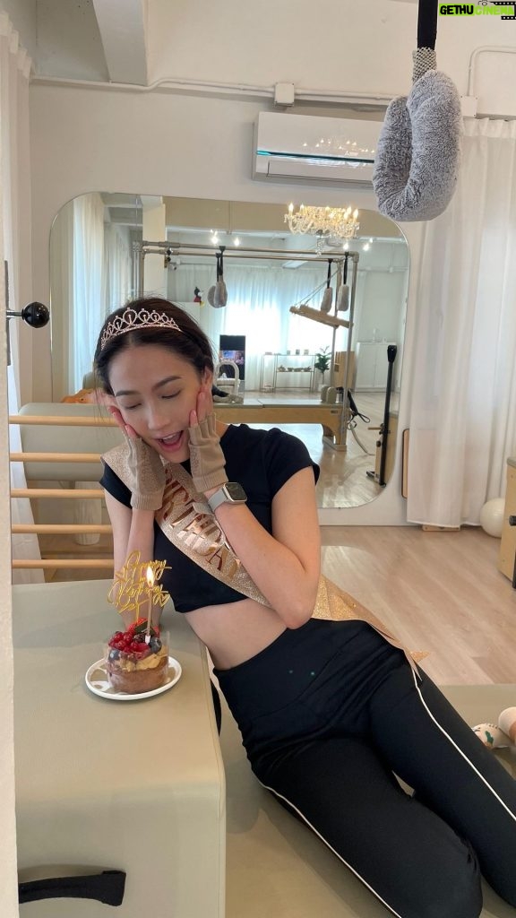Natapohn Tameeruks Instagram - First 👑 for Miss Pilates 2024🤣 Thank you @mei.move.lab for the surprise na ka ❤️🫶🏻