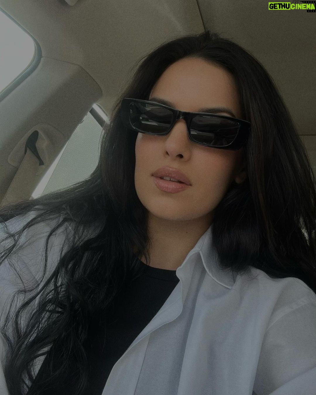 Natasa Stankovic Instagram - π€βοΈπ§Έπ€β¨ #happiness