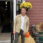 Nate Berkus Instagram - For all of our projects, and for my own homes, I’m always drawn to things made by hand, or that have a story. That’s why whenever possible I like to support the work of local artisans and small, creative businesses. Not only this Saturday, but throughout the year, I urge you all to #shoplocal.