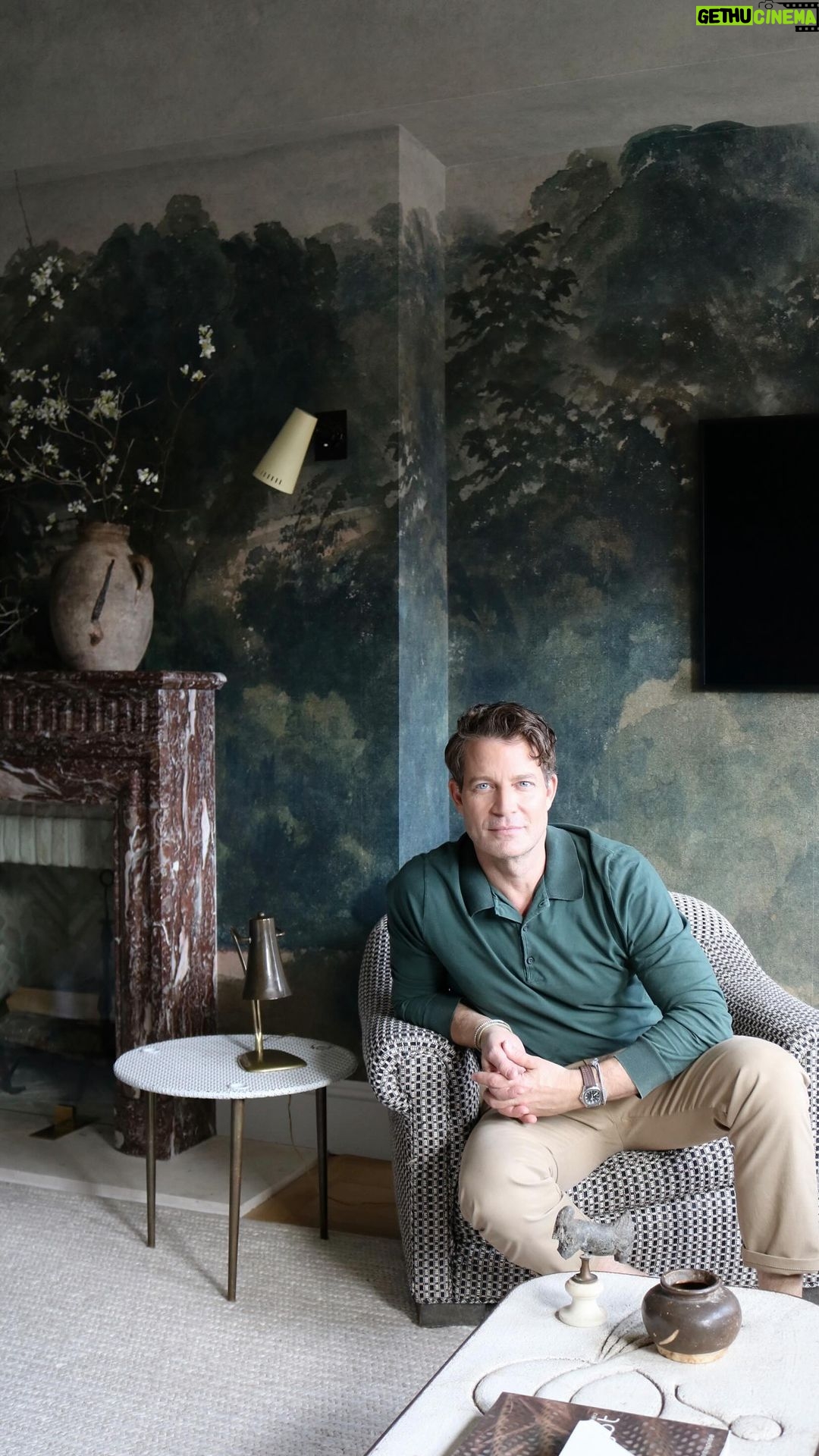 Nate Berkus Instagram - My nighttime ritual actually starts in the morning when I make the bed with fresh sheets (from @natehome, of course). It’s a habit I highly recommend! That way, come bedtime, you’re always climbing into a well-made bed, perfect to then unwind with a good book before you go to sleep.