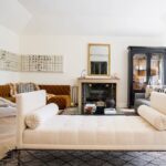 Nate Berkus Instagram – Swipe to zoom in on this custom corner sofa from a #NateBerkusAssociates Seattle project!