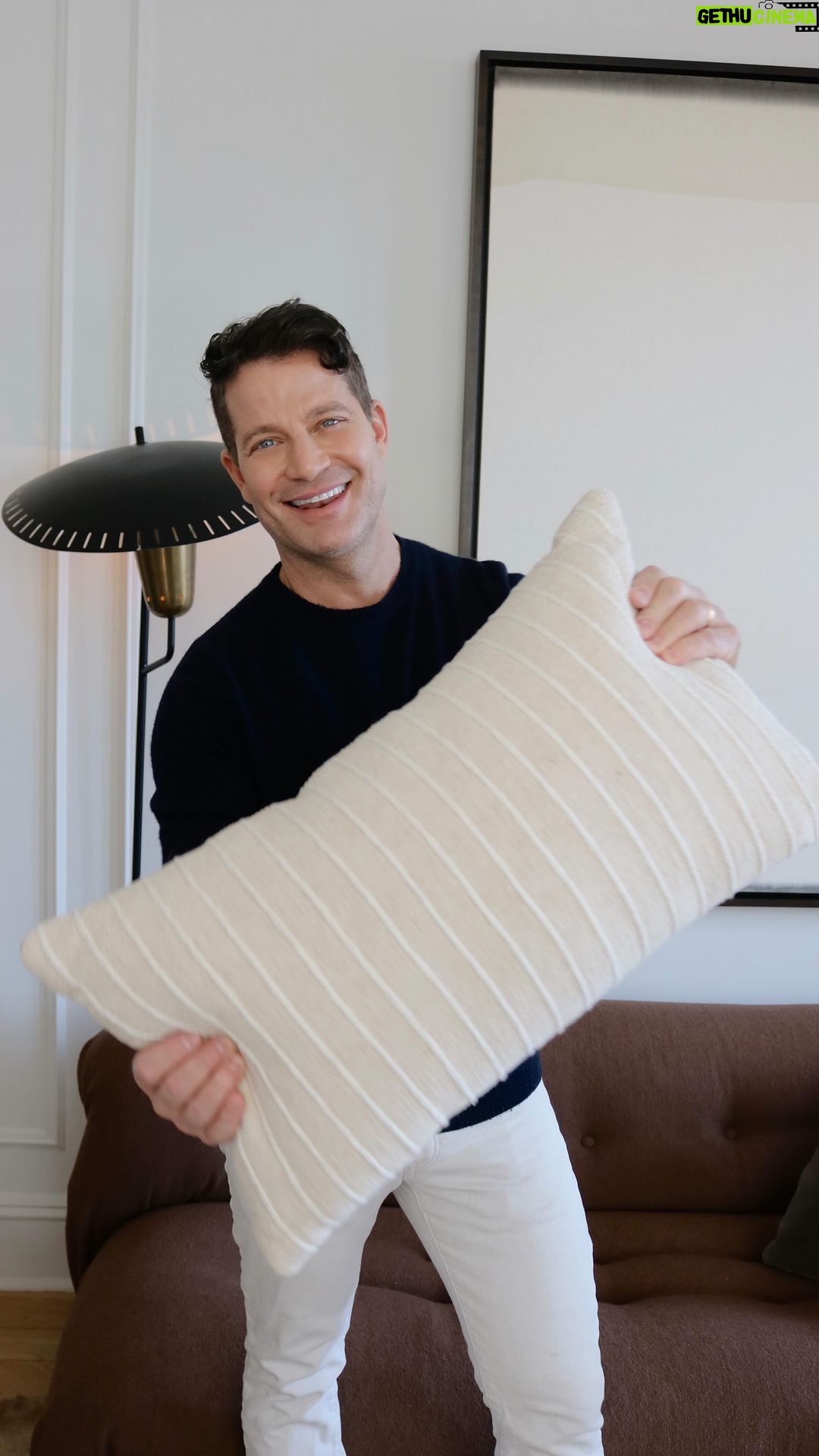 Nate Berkus Instagram - My pillow philosophy: heavy on texture > heavy on color. I love a pillow that can be mixed, matched and honestly taken to any room of the house and blend right in. All of the pillows I designed for my @natehome collection are created to do just that.